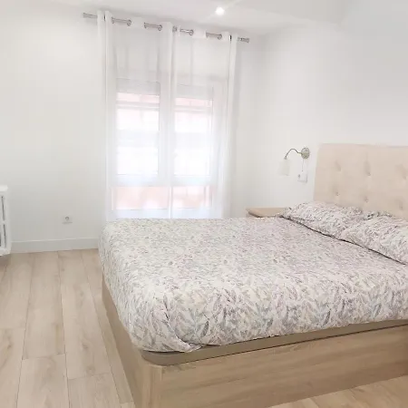 Apto Ramon Y Cajal,1- Centrico Y Cerca De Playa San Lorenzo-3hab Garaje Opc